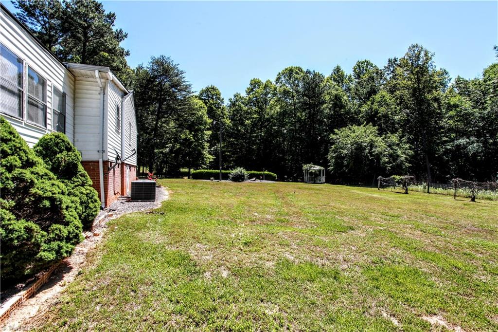 7901 Alcorn Road Oak Ridge, NC 27310 - Photo 20 of 30