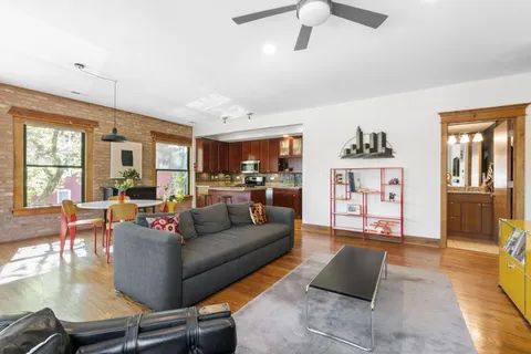 $580,000 | 1803 West Huron Street, Unit 2, Chicago, IL 60622