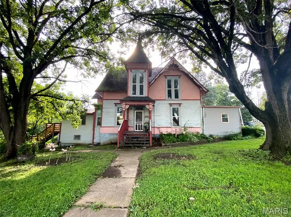 $140,000 | 101 Southwest Morgan, Edina, MO 63537