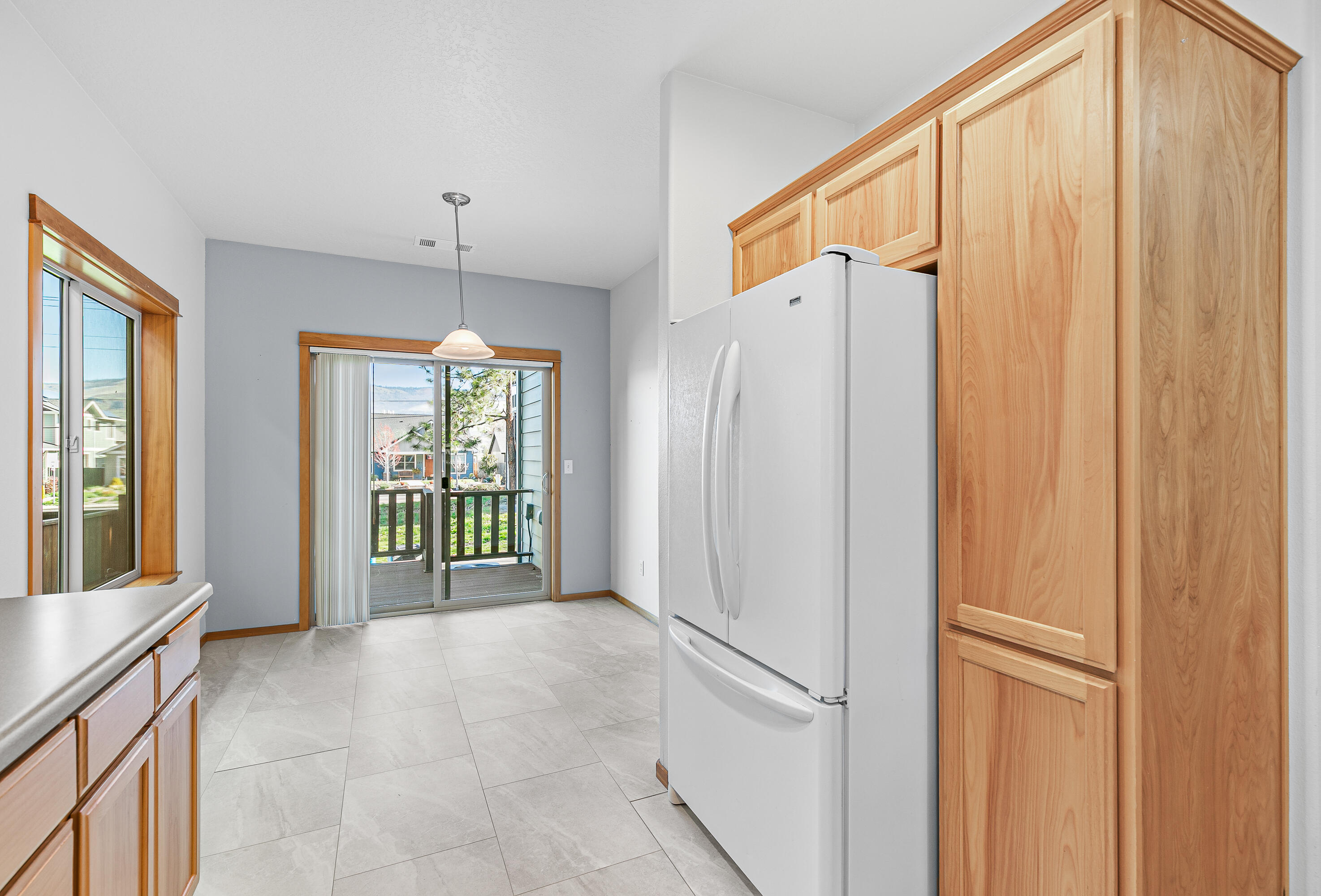 5 Logan Way Talent, OR 97540 - Photo 13 of 35 9R9A6294