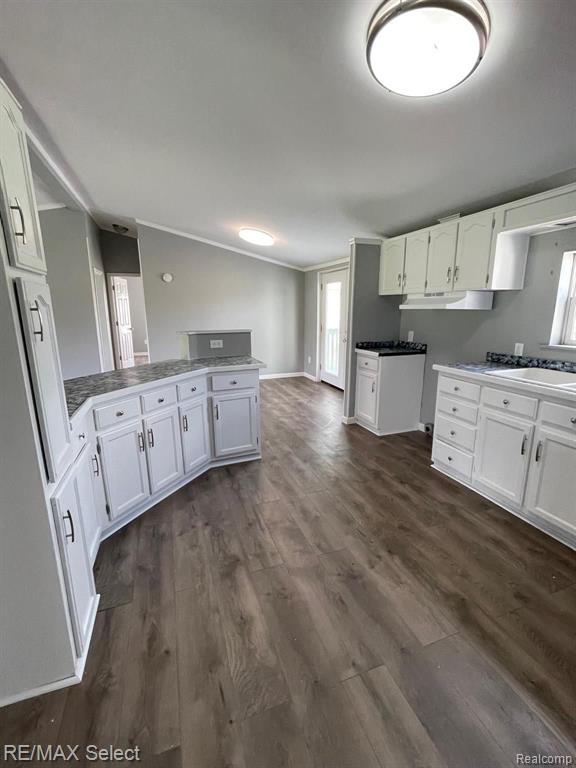 4167 North Center Road Flint, MI 48506 - Photo 12 of 27
