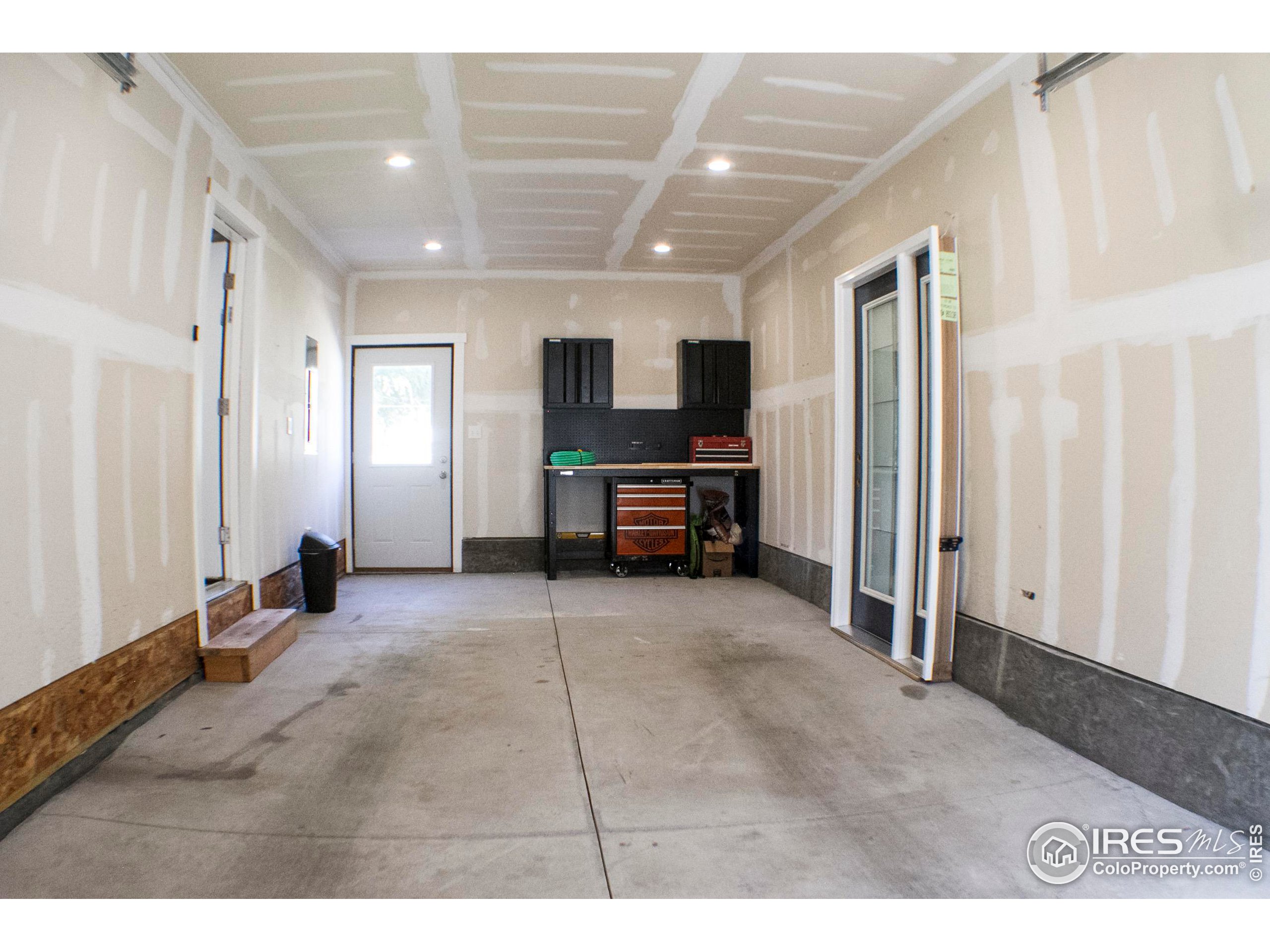313 West Furry Street Holyoke, CO 80734 - Photo 20 of 23 a view of a livingroom with furniture