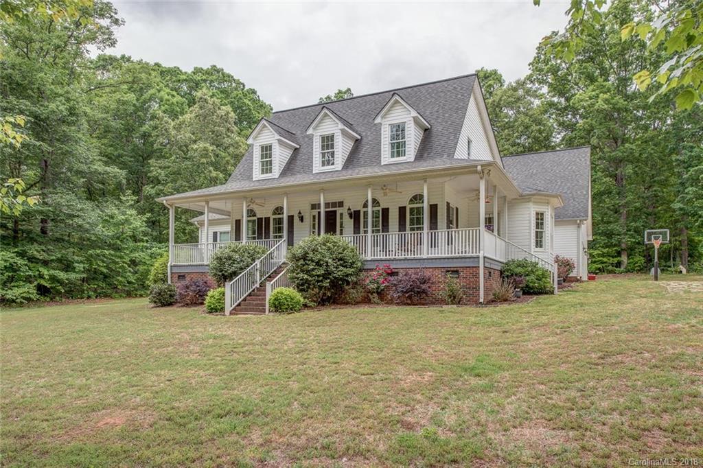 435 Loray Farm Road Dallas, NC 28034 - Photo 1 of 30
