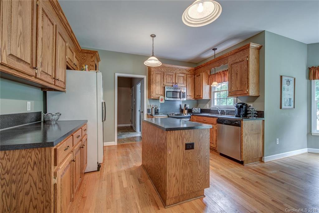 435 Loray Farm Road Dallas, NC 28034 - Photo 11 of 30