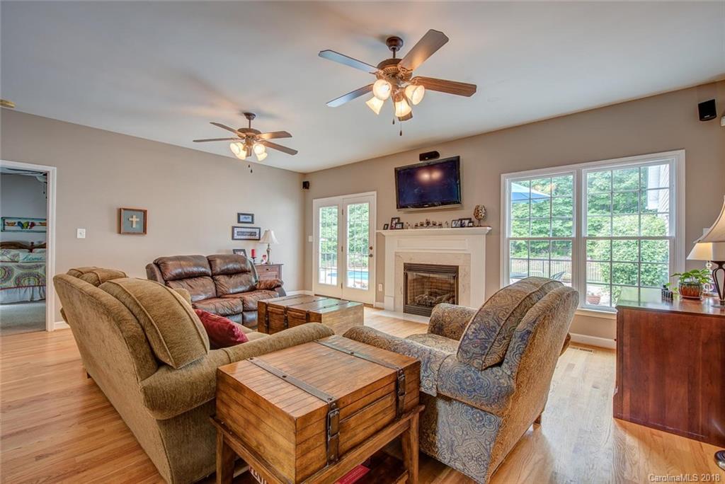 435 Loray Farm Road Dallas, NC 28034 - Photo 7 of 30