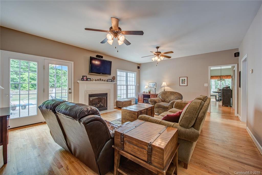435 Loray Farm Road Dallas, NC 28034 - Photo 8 of 30