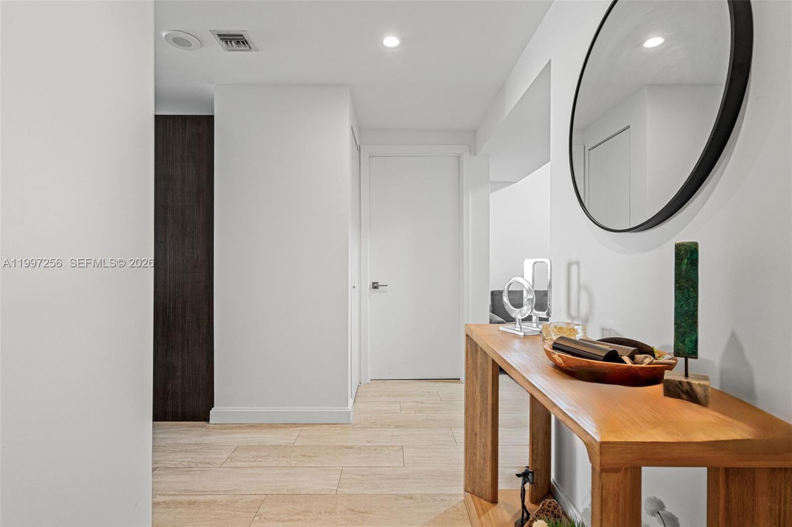 45 Southwest 9th Street, Unit 2910 Miami, FL 33130 - Photo 11 of 19