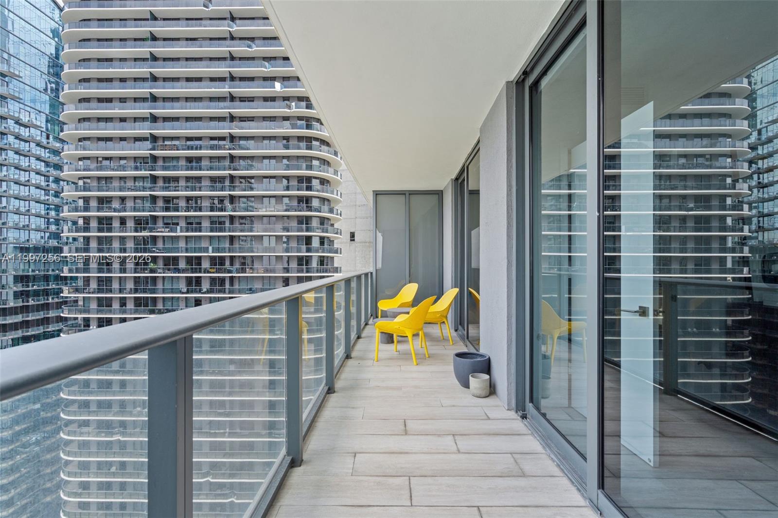 45 Southwest 9th Street, Unit 2910 Miami, FL 33130 - Photo 16 of 19