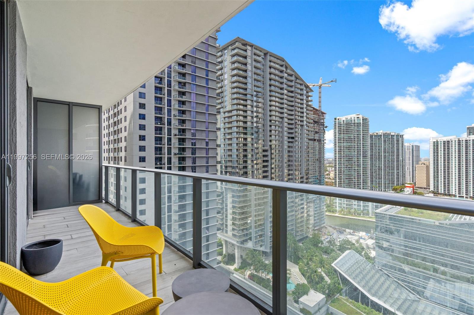 45 Southwest 9th Street, Unit 2910 Miami, FL 33130 - Photo 17 of 19