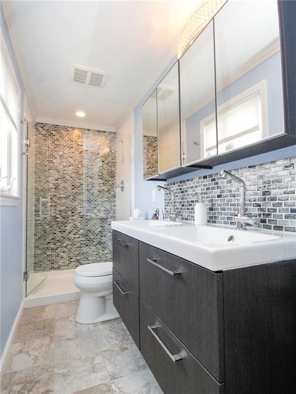 1641 Wise Road Pittsburgh, PA 15220 - Photo 12 of 19 Gallery Image 12