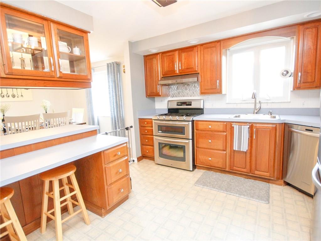 1641 Wise Road Pittsburgh, PA 15220 - Photo 7 of 19 Gallery Image 7
