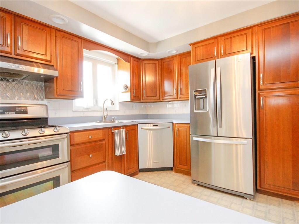 1641 Wise Road Pittsburgh, PA 15220 - Photo 8 of 19 Gallery Image 8