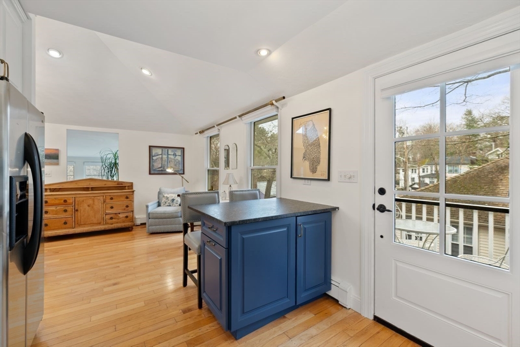 12 Stonecleve Road Wellesley, MA 02482 - Photo 20 of 37