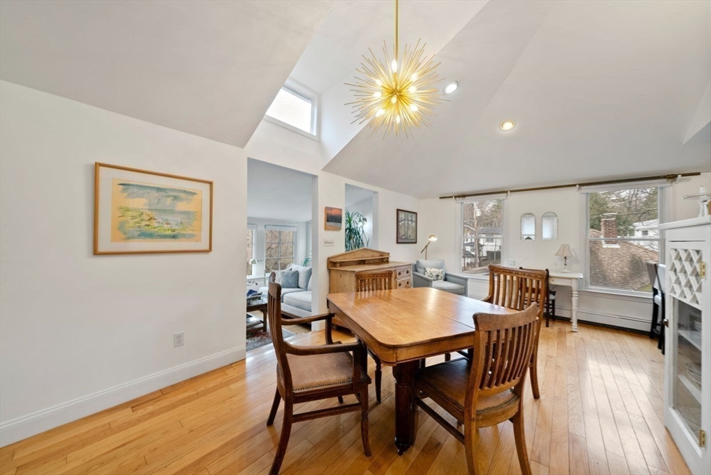 12 Stonecleve Road Wellesley, MA 02482 - Photo 22 of 37