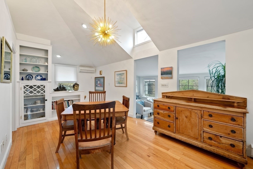 12 Stonecleve Road Wellesley, MA 02482 - Photo 24 of 37