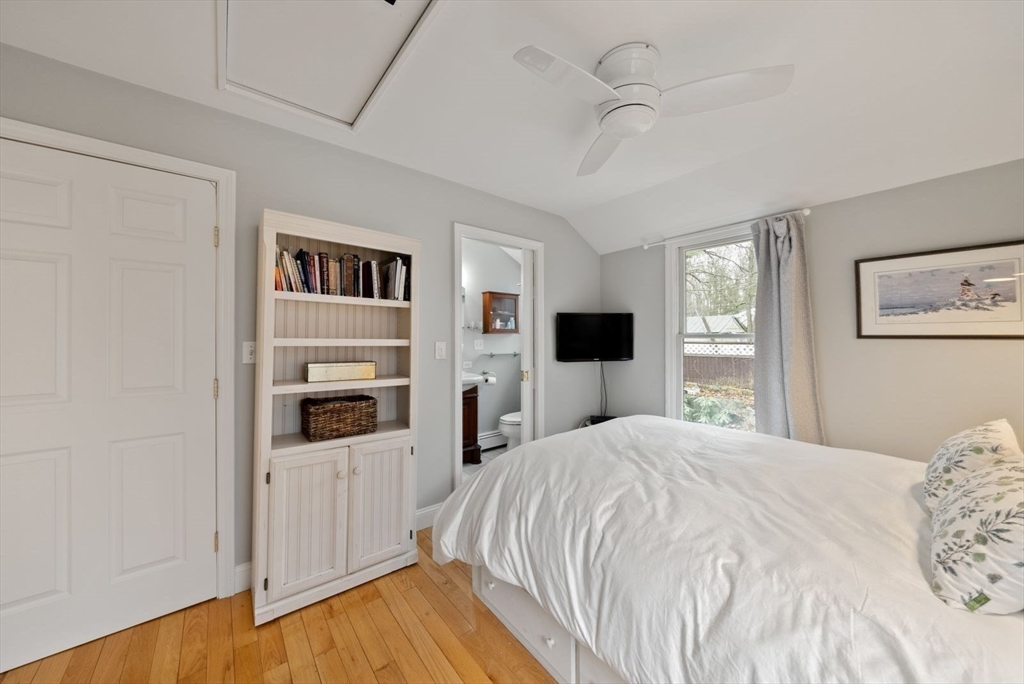 12 Stonecleve Road Wellesley, MA 02482 - Photo 31 of 37