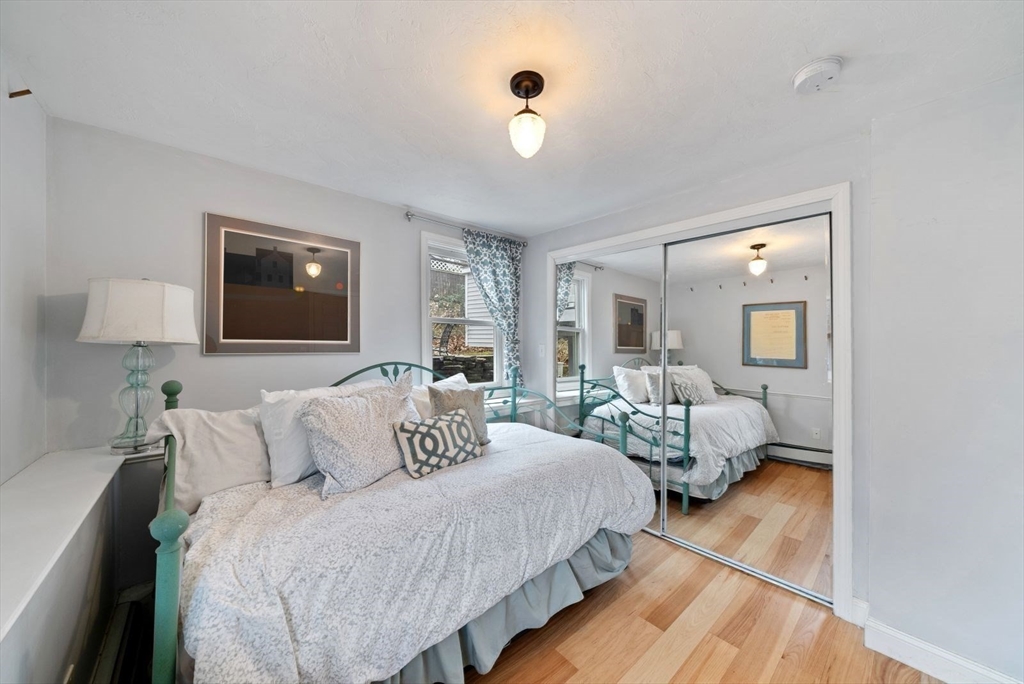 12 Stonecleve Road Wellesley, MA 02482 - Photo 33 of 37