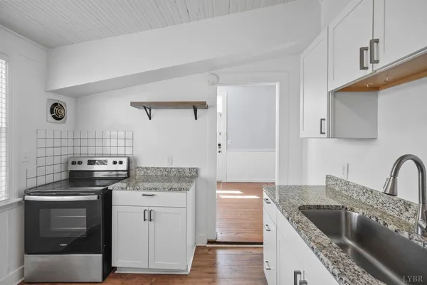 $334,900 | 2461 Rivermont Avenue, Lynchburg, VA 24503