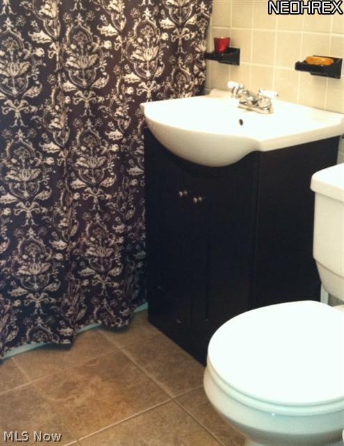 1205 Sunset Road Cleveland, OH 44124 - Photo 15 of 25