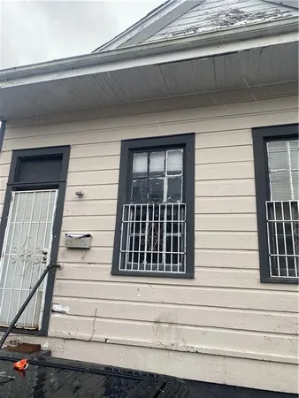 $950 | 2316 Harmony Street, New Orleans, LA 70115