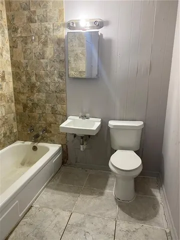 $950 | Undisclosed Address, New Orleans, LA 70115