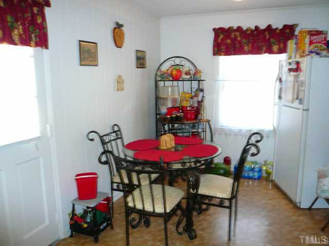 2747 Layden Street Raleigh, NC 27603 - Photo 4 of 8 Nice Breakfast Room.