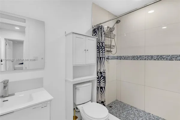 $1,300 | 26620 Southwest 136th Avenue, Unit 1, Homestead, FL 33032