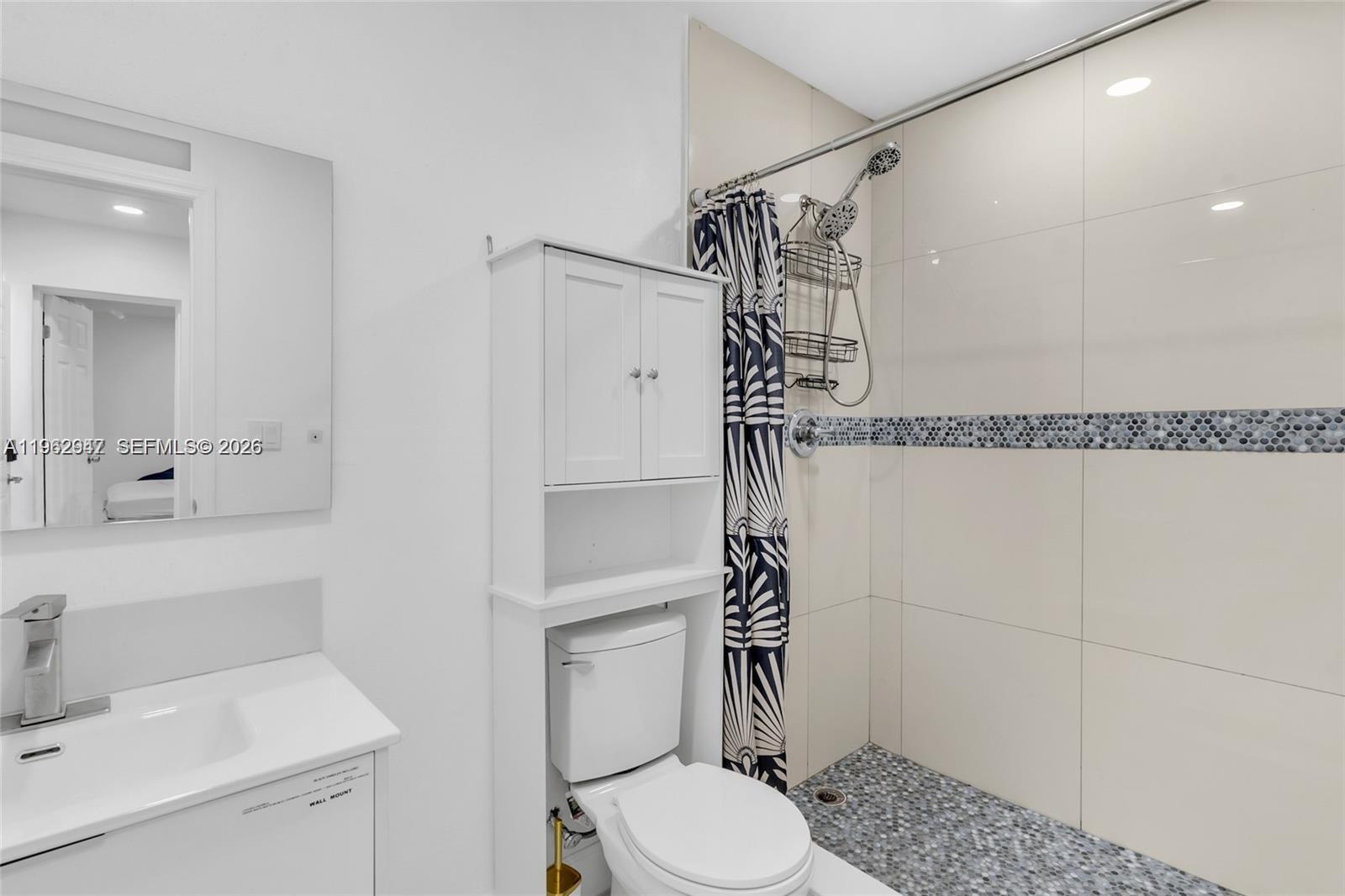 26620 Southwest 136th Avenue, Unit 1 Homestead, FL 33032 - Photo 4 of 7