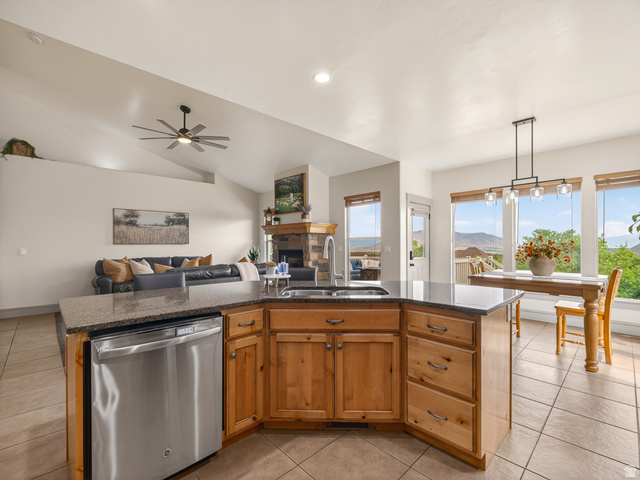 751 650 South Santaquin, UT 84655 - Photo 26 of 47