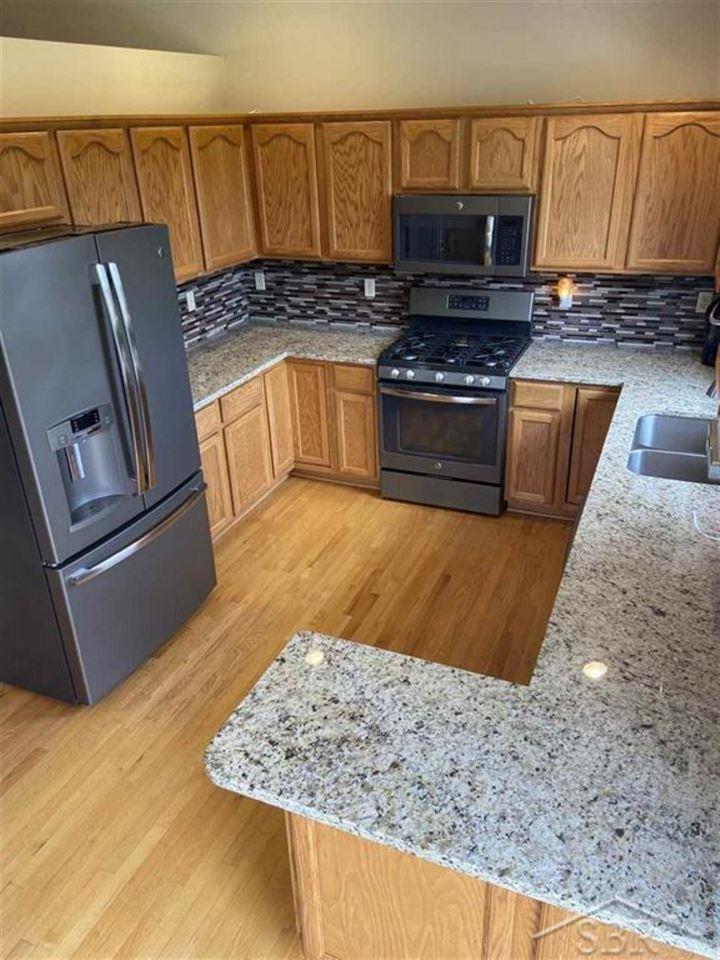 3718 North Gleaner Road Freeland, MI 48623 - Photo 16 of 69 50011078-15.JPG