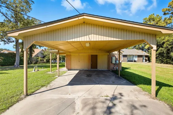 $259,900 | 3703 McKnight Lane, Bridge City, TX 77611