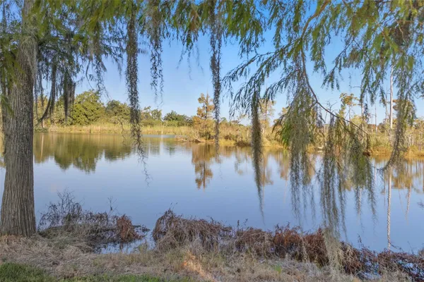 $259,900 | 3703 McKnight Lane, Bridge City, TX 77611