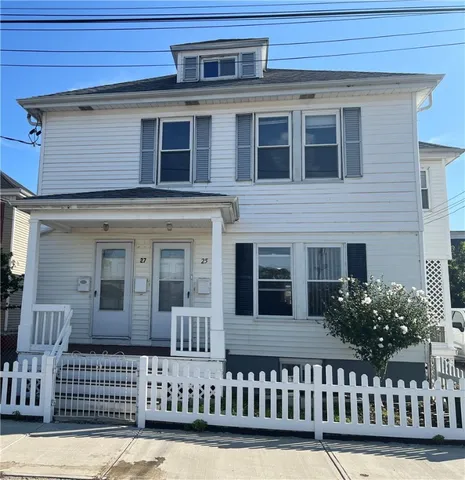 $2,300 | 27 McCabe Avenue, Unit 1, Pawtucket, RI 02861