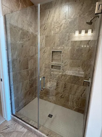 $664,999 | 880 North Verona Circle, Unit 27, Grafton, WI 53024