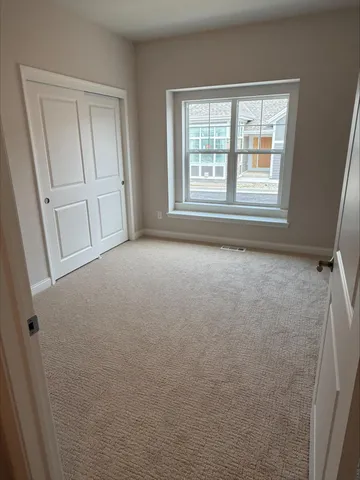 $664,999 | 880 North Verona Circle, Unit 27, Grafton, WI 53024