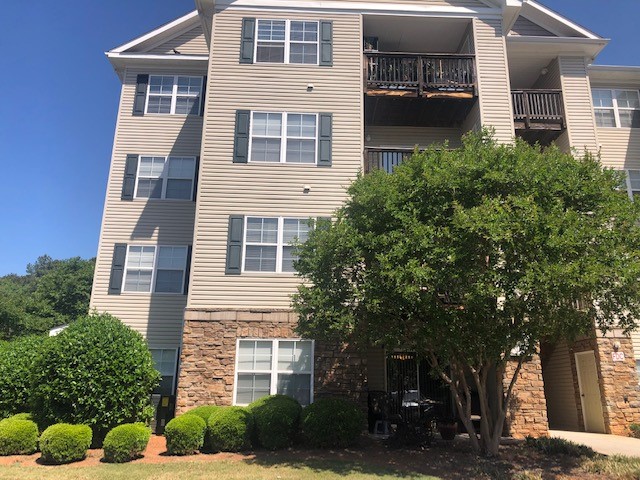701 Overlook Drive Anderson, SC 29621 - Photo 1 of 21
