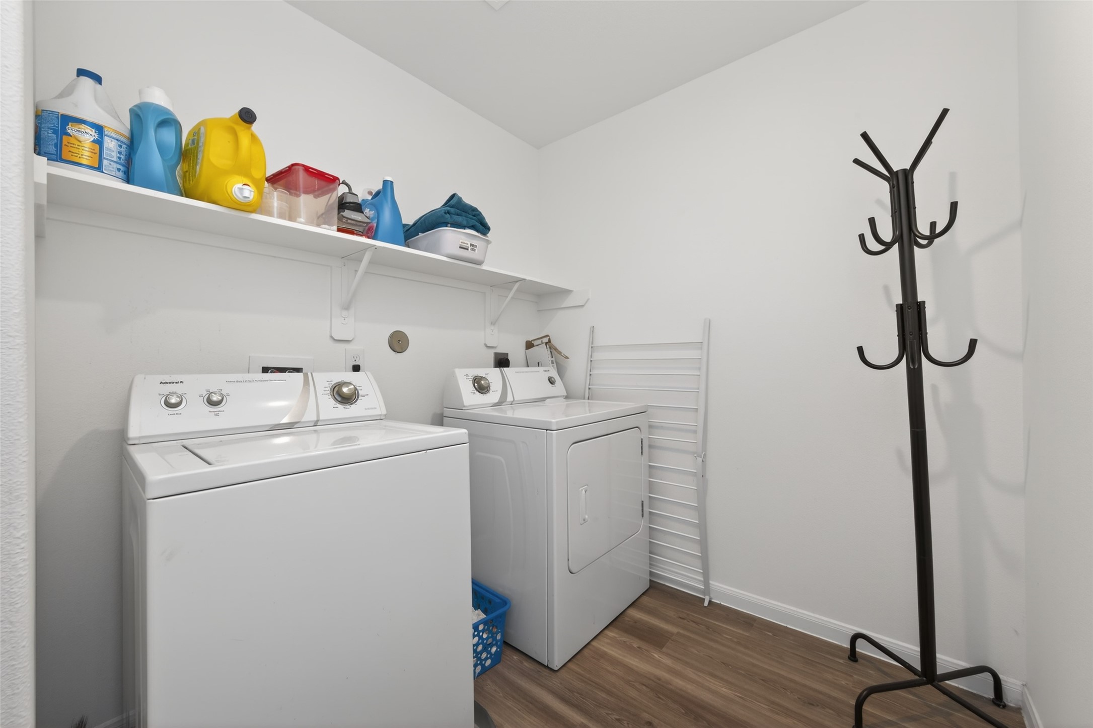 7326 Madison Cmns Lane Houston, TX 77075 - Photo 25 of 45 Utility room on the second floor.