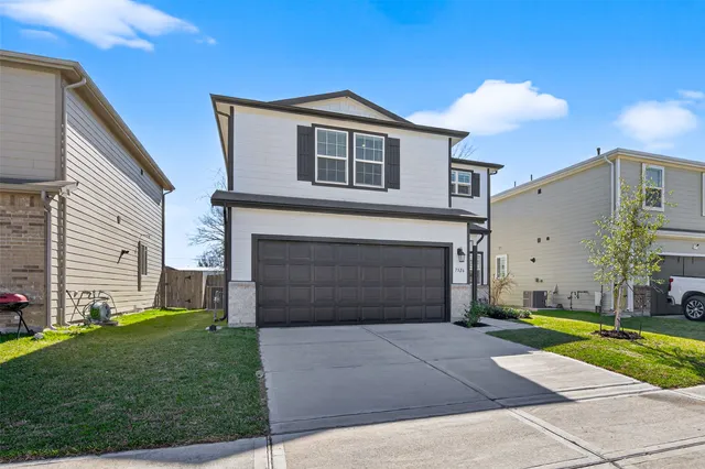 $300,000 | 7326 Madison Cmns Lane, Houston, TX 77075