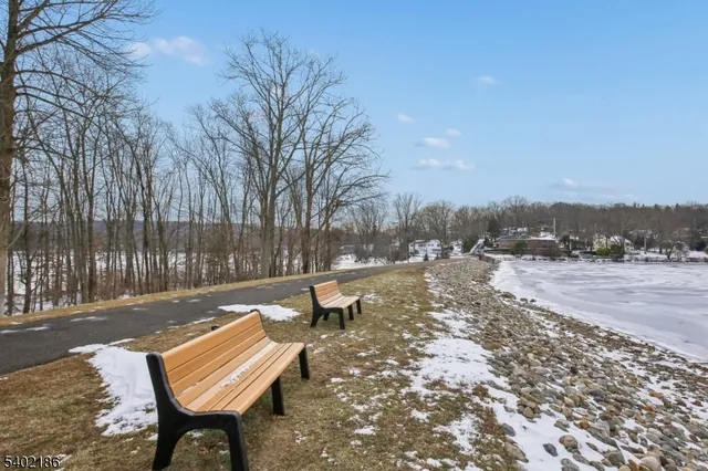 $574,900 | 4 Cabot Lane, Kinnelon, NJ 07405