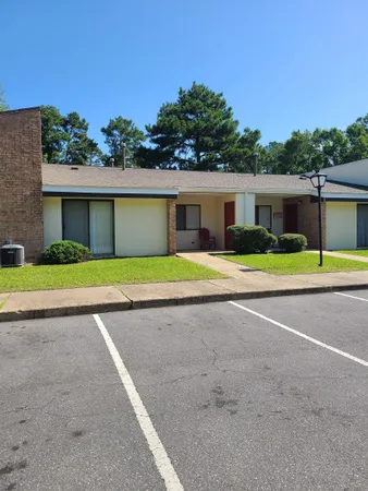 $900 | 329-mabry E Mabry Street, Unit E, Tallahassee, FL 32304