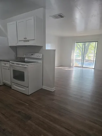 $900 | 329-mabry E Mabry Street, Unit E, Tallahassee, FL 32304