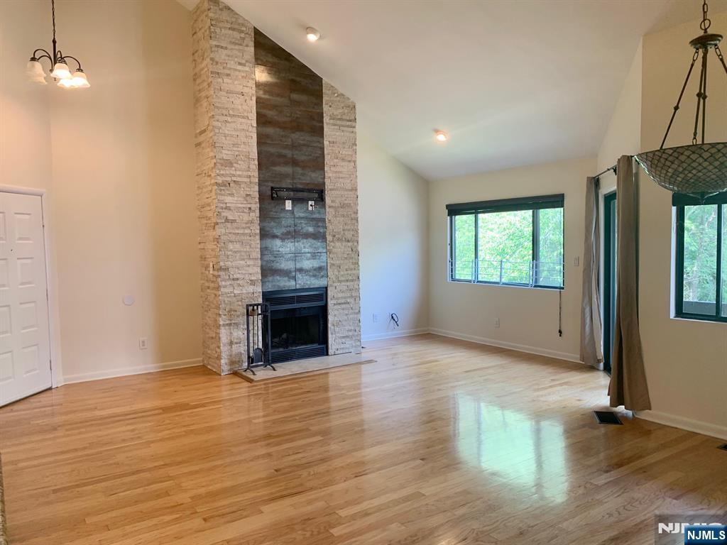 246 Mulberry Road, Unit 246 Ramsey, NJ 07446 - Photo 4 of 11