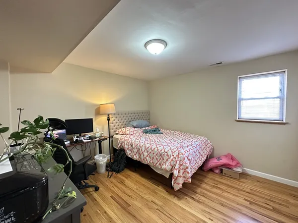 $3,600 | 3345 North Southport Avenue, Unit 1, Chicago, IL 60657
