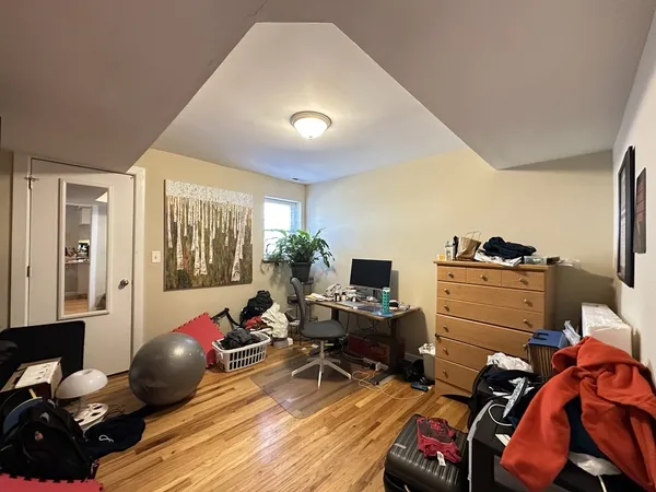 $3,600 | 3345 North Southport Avenue, Unit 1, Chicago, IL 60657
