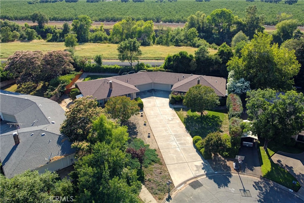 11 Greenview Circle Chico, CA 95928 - Photo 2 of 56
