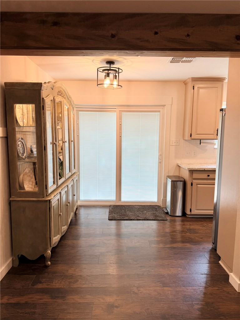 3209 Bonham Drive Bryan, TX 77803 - Photo 13 of 20