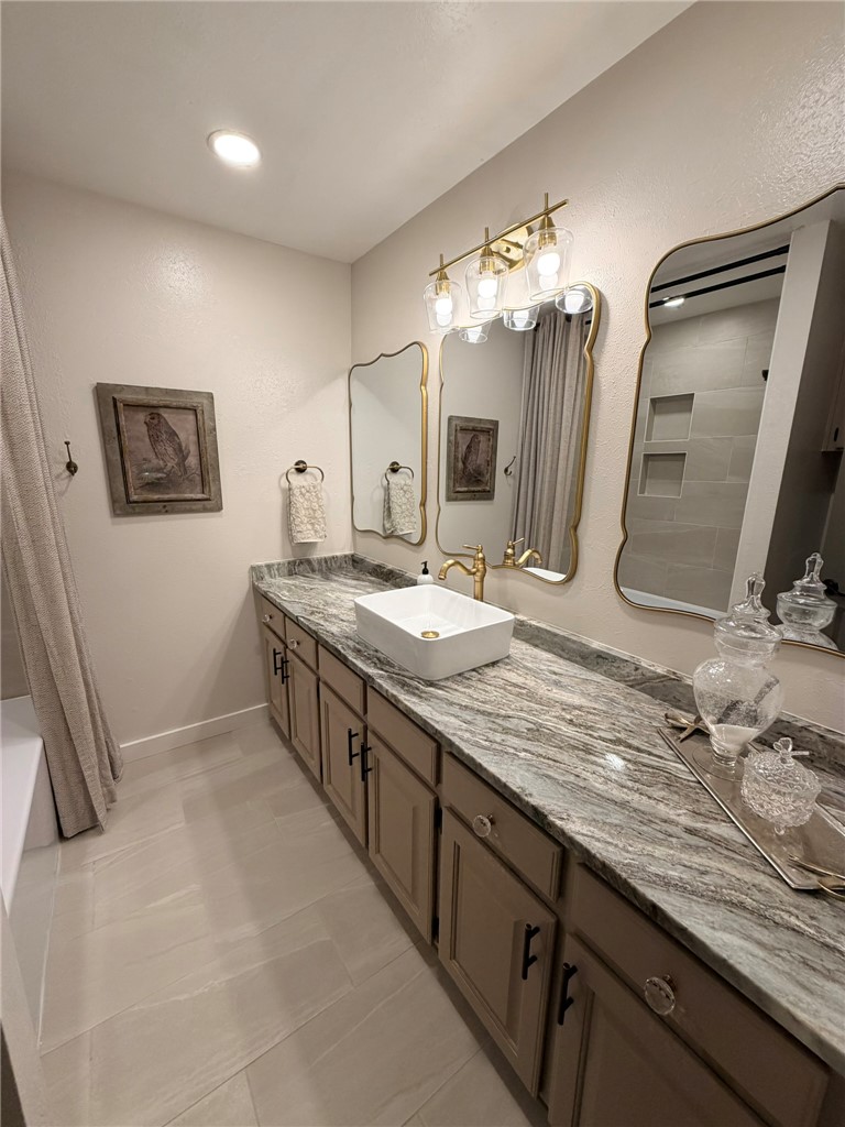 3209 Bonham Drive Bryan, TX 77803 - Photo 5 of 20
