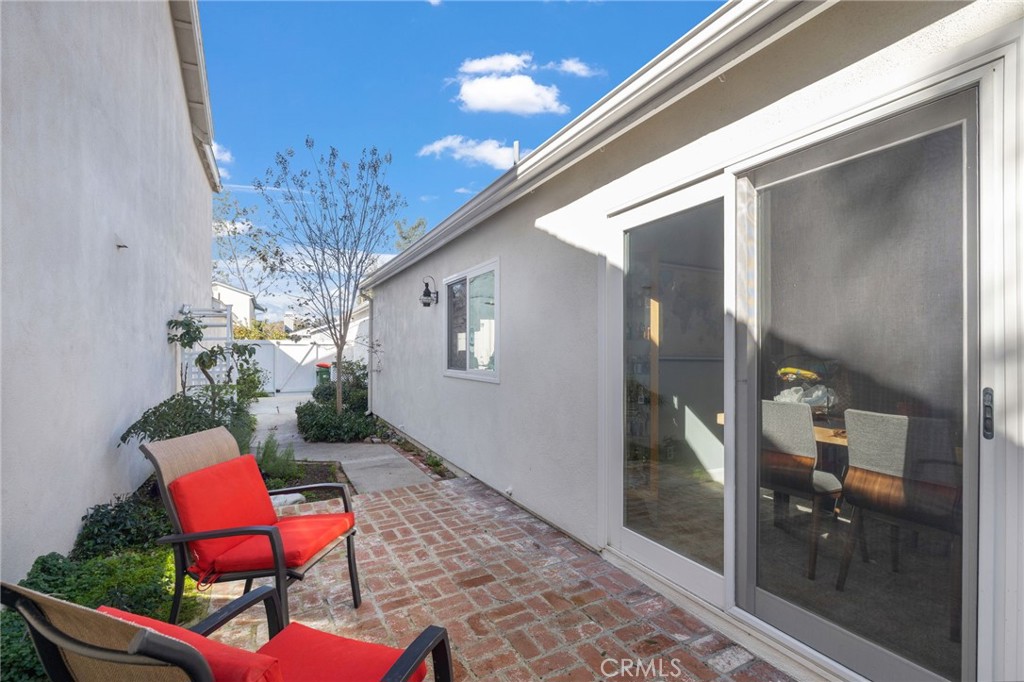 7 Spring Buck Irvine, CA 92614 - Photo 27 of 51 a outdoor space with chairs