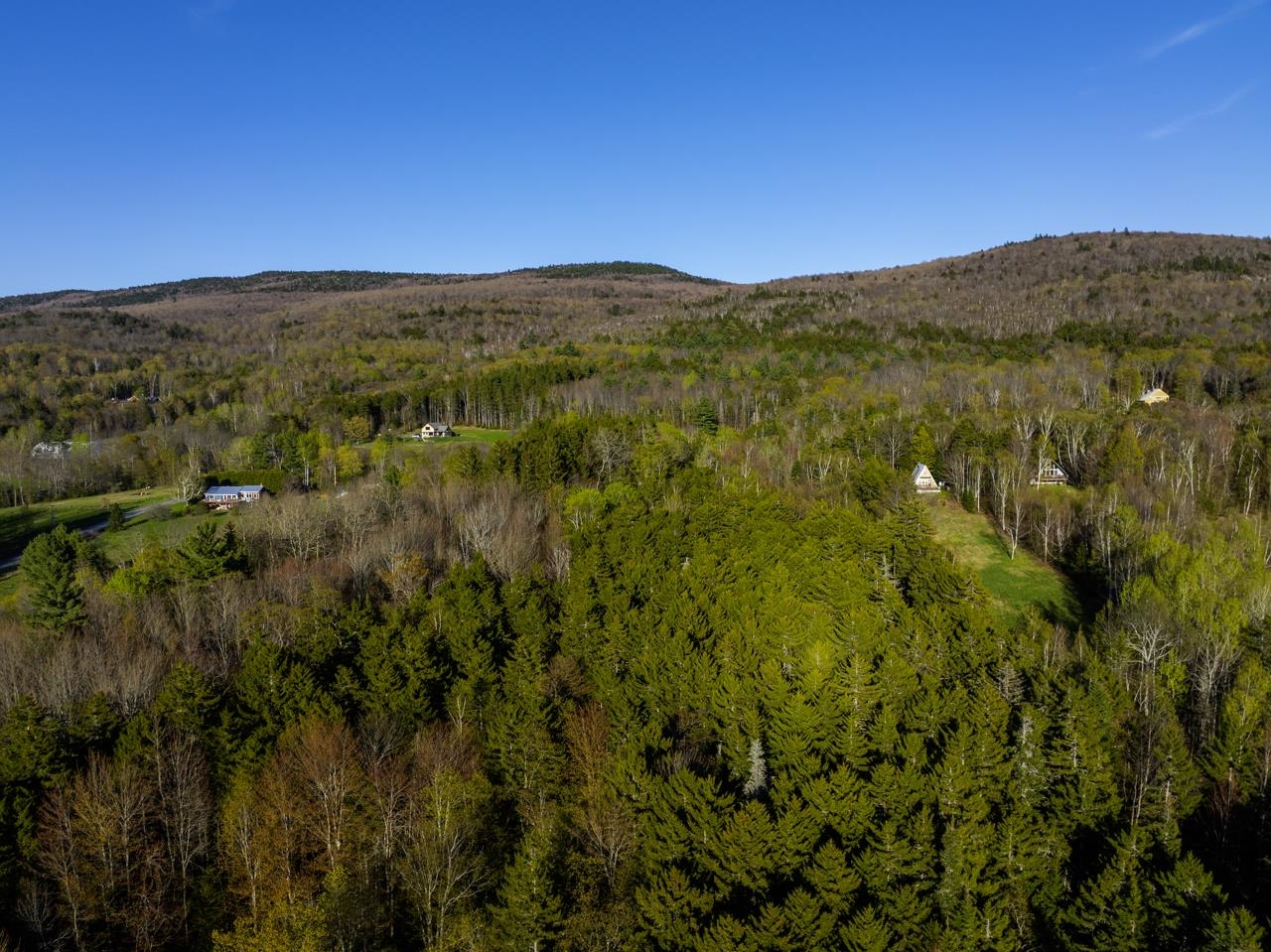 138 Fairview Road Warren, VT 05674 - Photo 20 of 59 Gallery Image 20