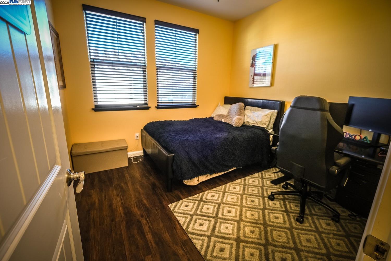 3252 Carpenter Way San Ramon, CA 94582 - Photo 44 of 58 a living room with furniture and a window